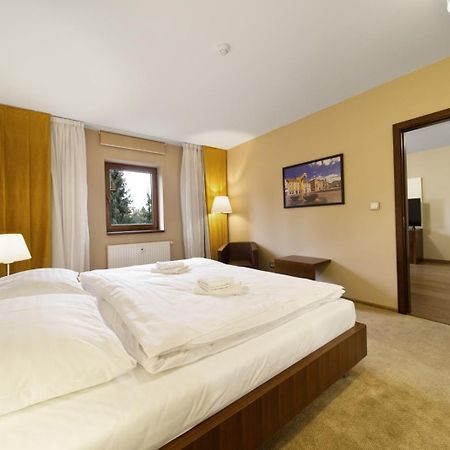 Pilsner Apartments - U Borskeho Parku Plzeň Dış mekan fotoğraf